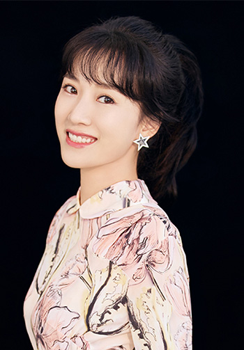 李念个人图片